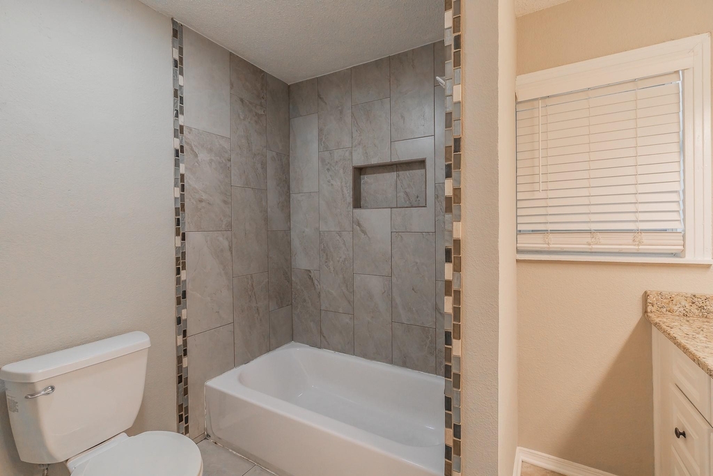 3144 Olive Place - Photo 18