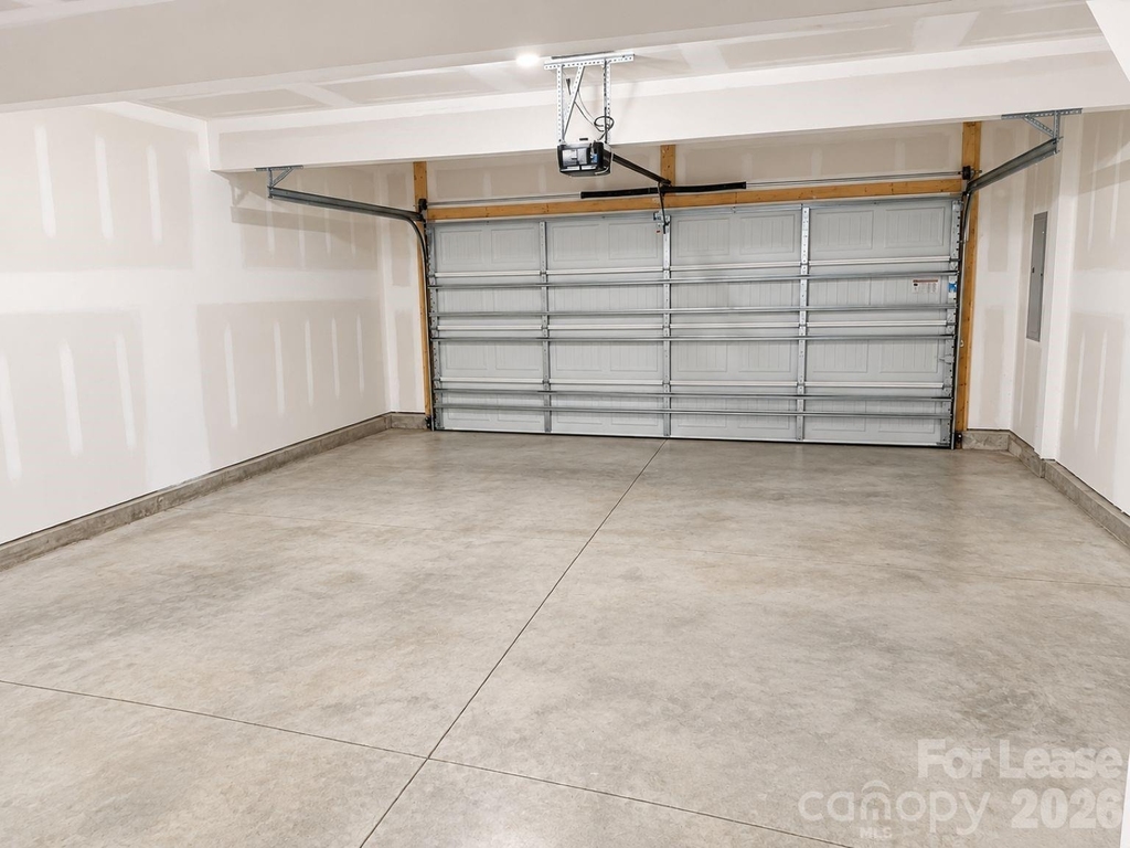 1006 Sharon Towns Drive - Photo 8