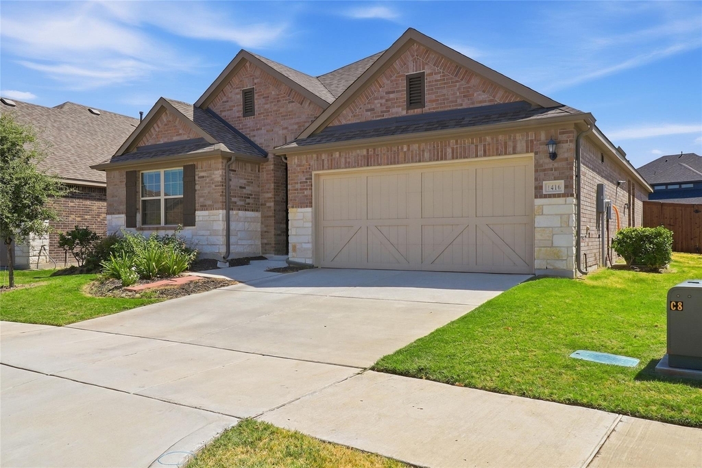 1416 Avalon Court - Photo 1
