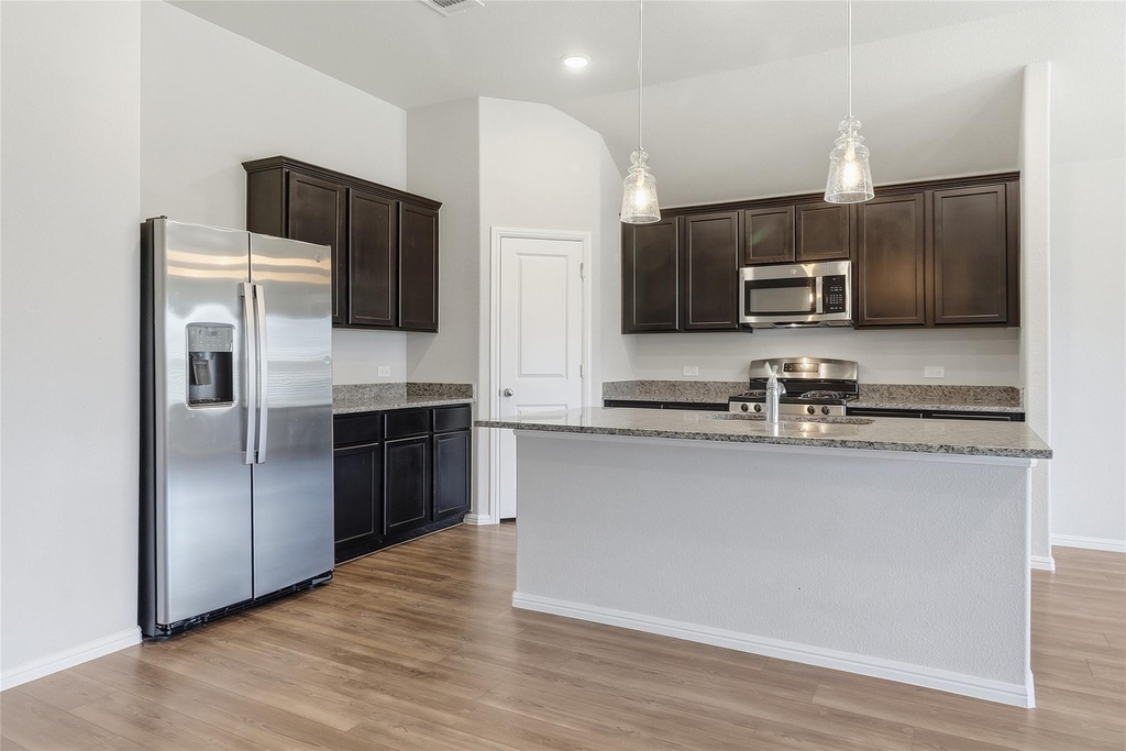 1416 Avalon Court - Photo 13