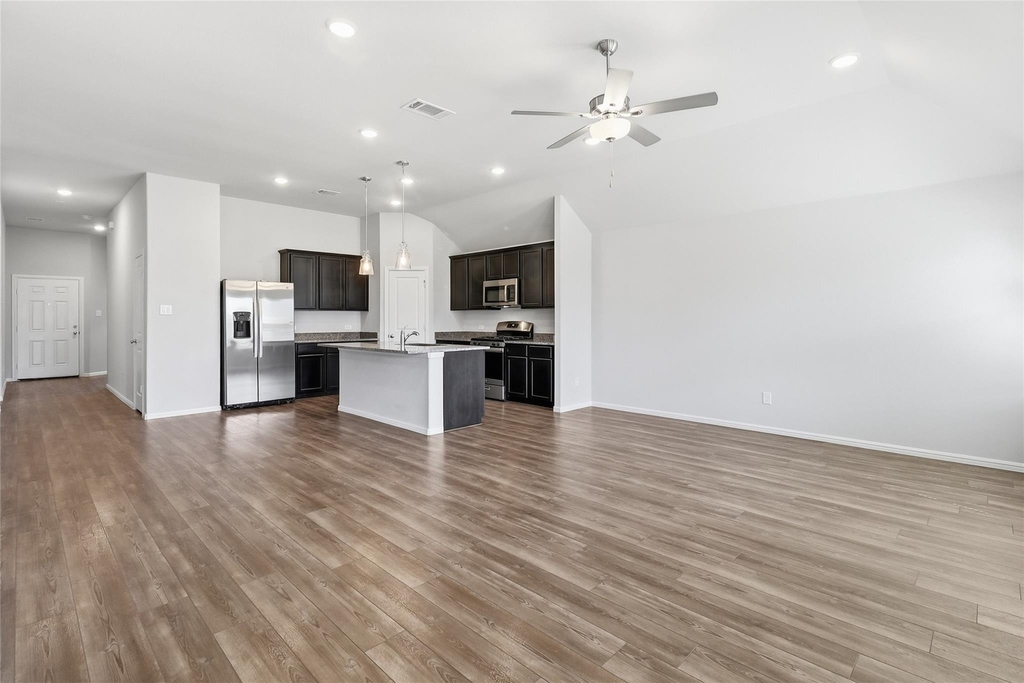 1416 Avalon Court - Photo 18