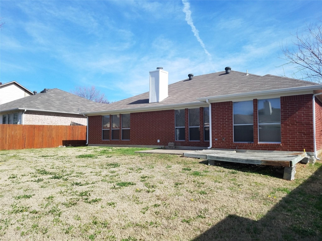1405 High Crest Drive - Photo 12