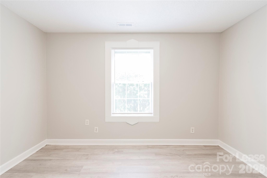 2517 Hemphill Street - Photo 6