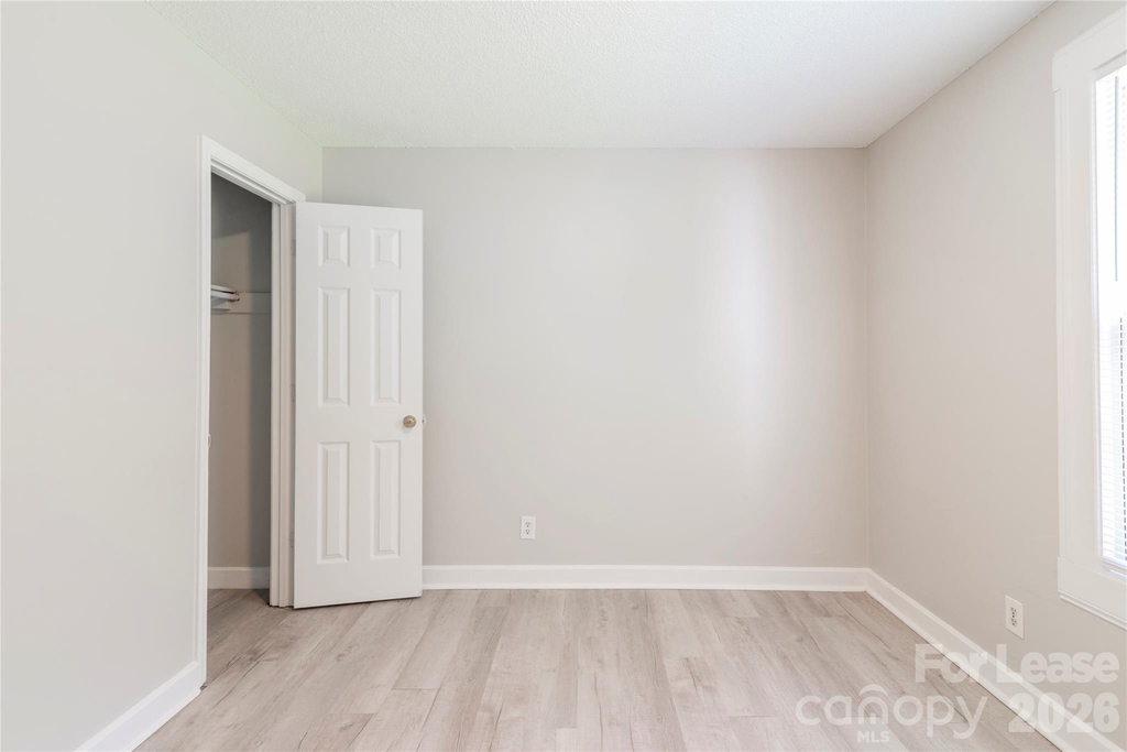 2517 Hemphill Street - Photo 9