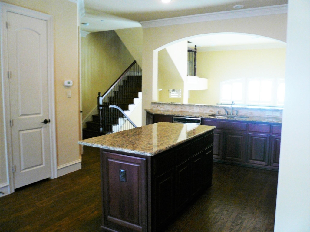 7915 Osborn Parkway - Photo 4