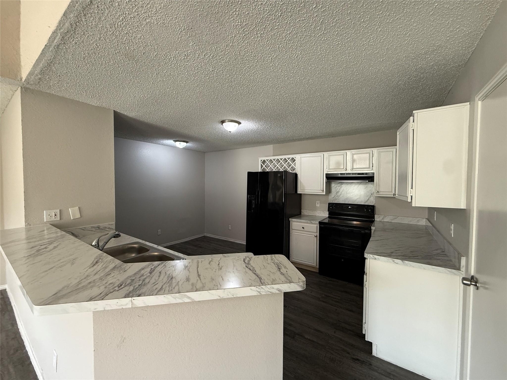 4307 Scarsdale Lane - Photo 8
