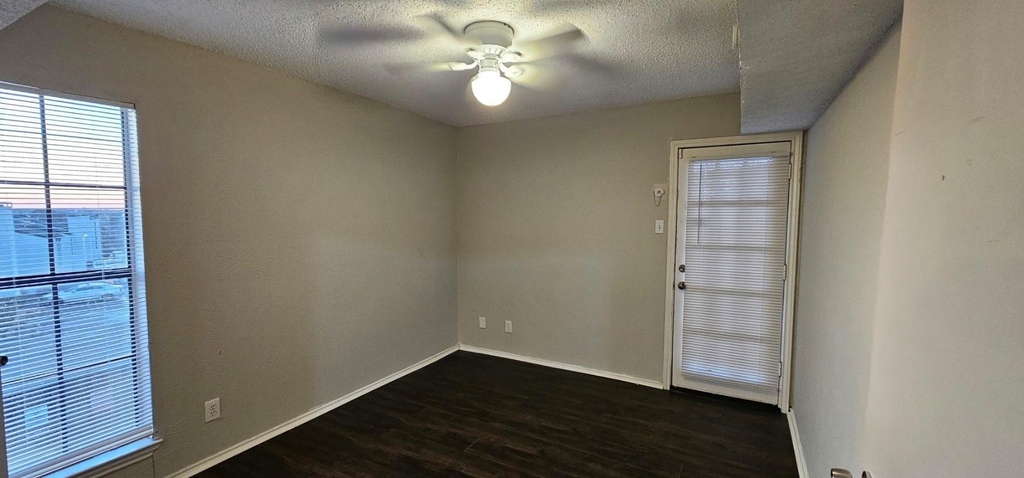 9520 Royal Lane - Photo 1
