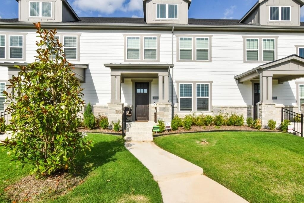 8905 Stablehand Mews - Photo 0