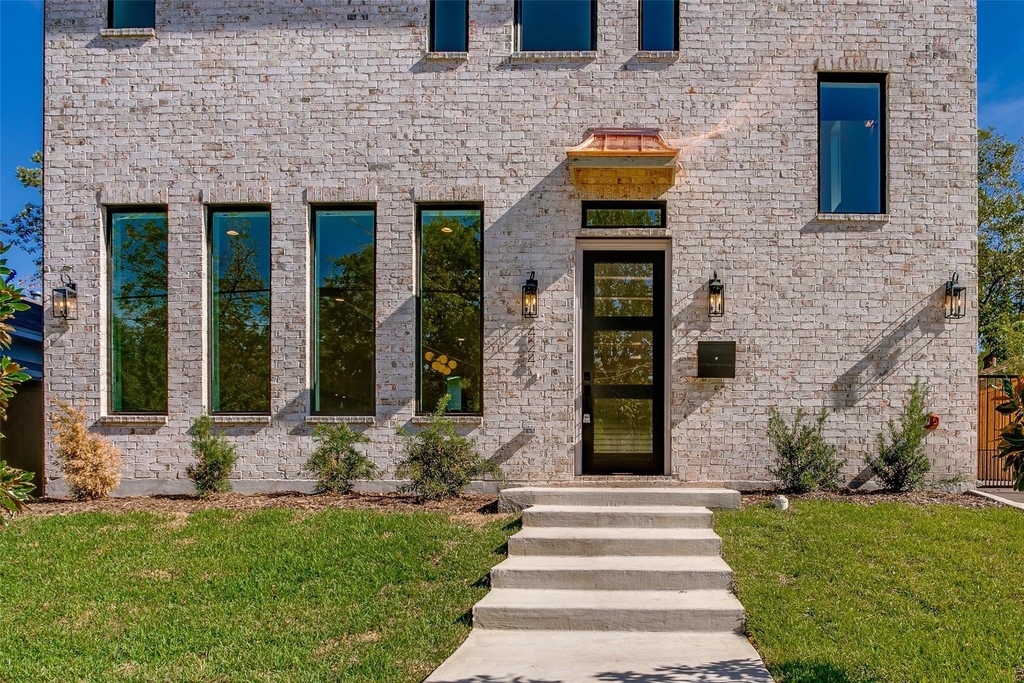 424 N Denver Street - Photo 0