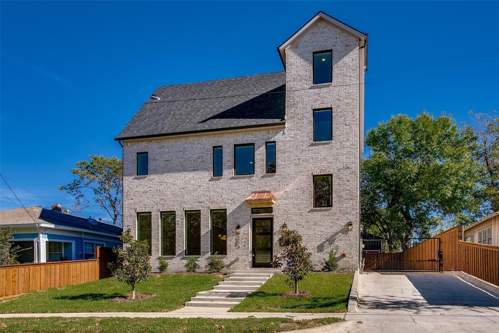 424 N Denver Street - Photo 1