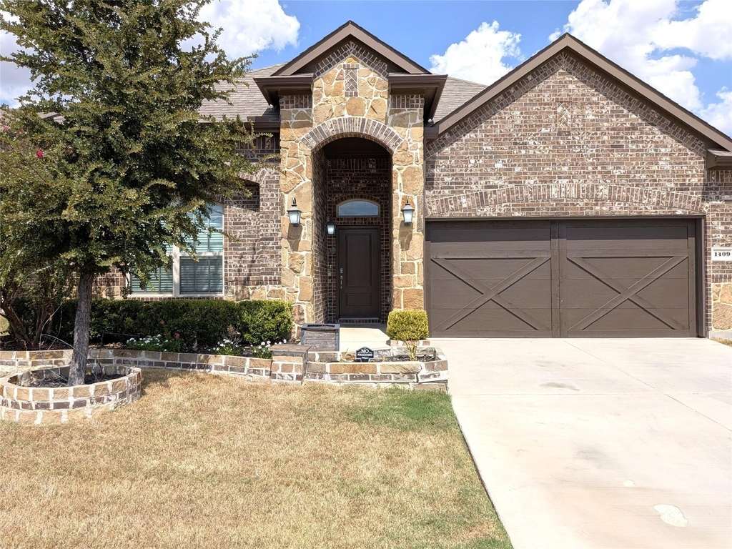 1409 Summit View Lane - Photo 1