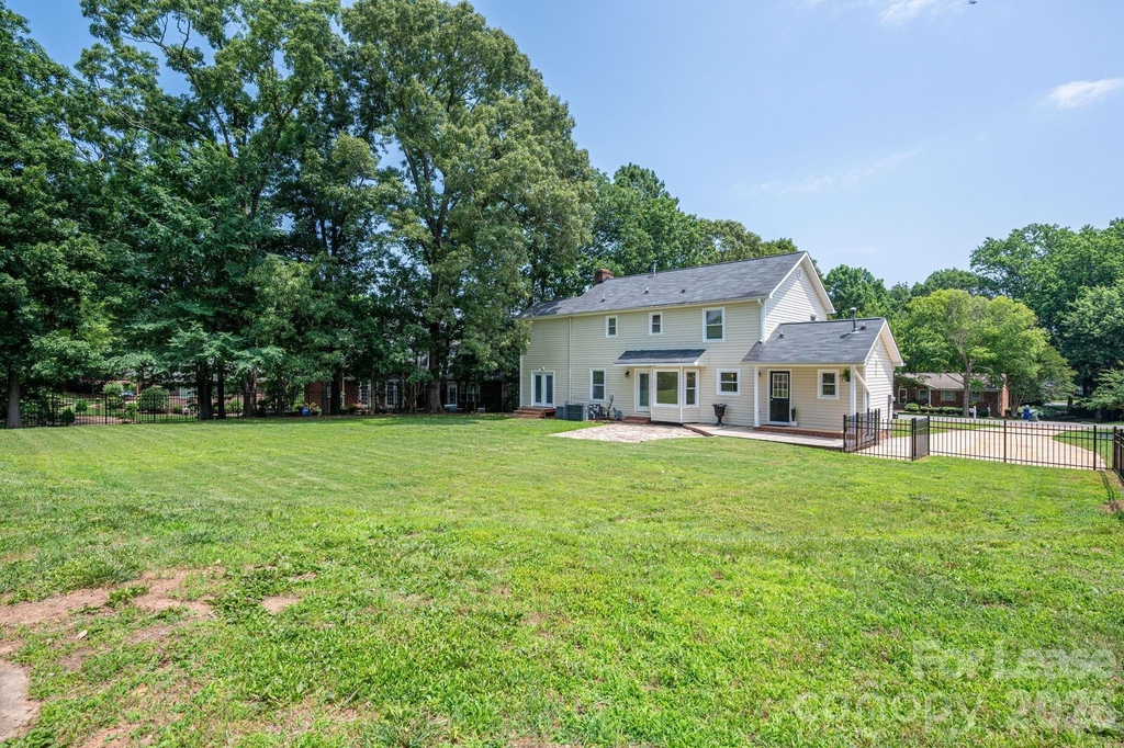 3501 Barrington Drive - Photo 41