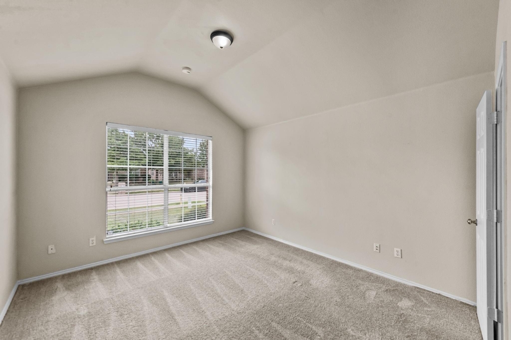 2032 Sunny Side Drive - Photo 6