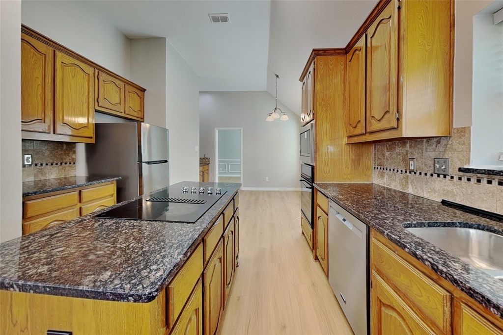 1527 Jeanette Way - Photo 5