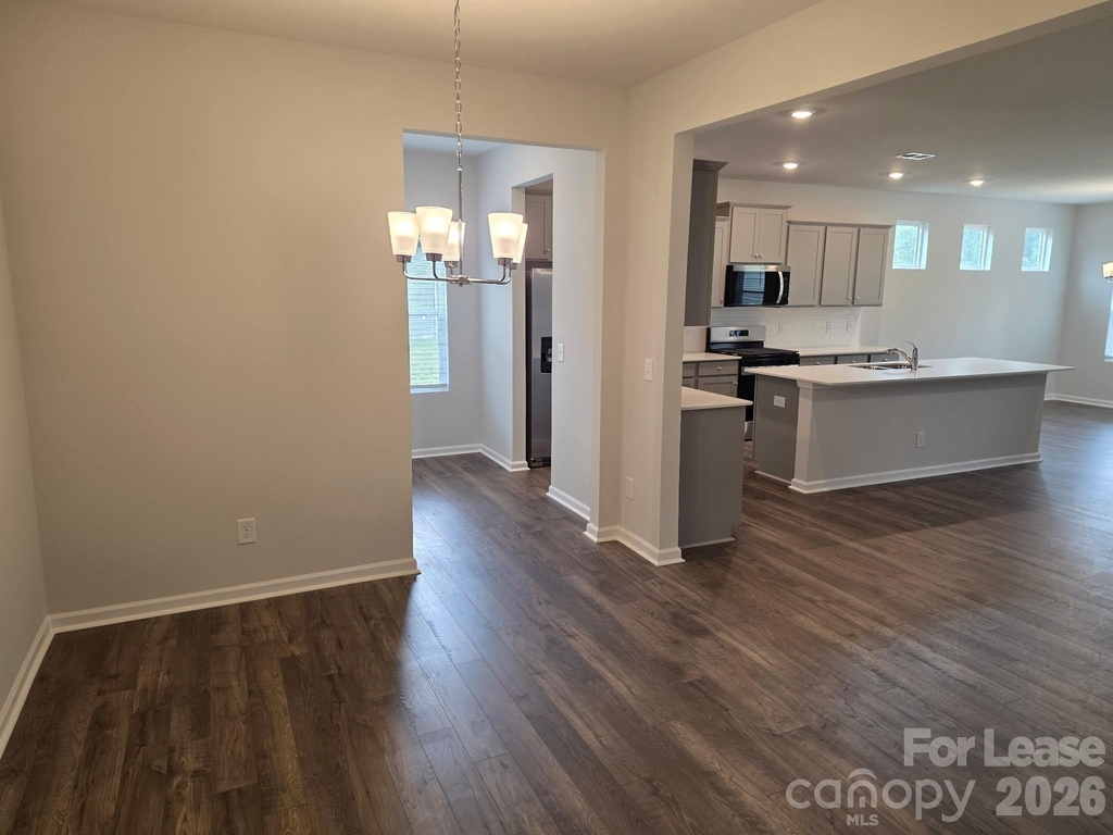 7035 Barbara Jean Lane - Photo 9
