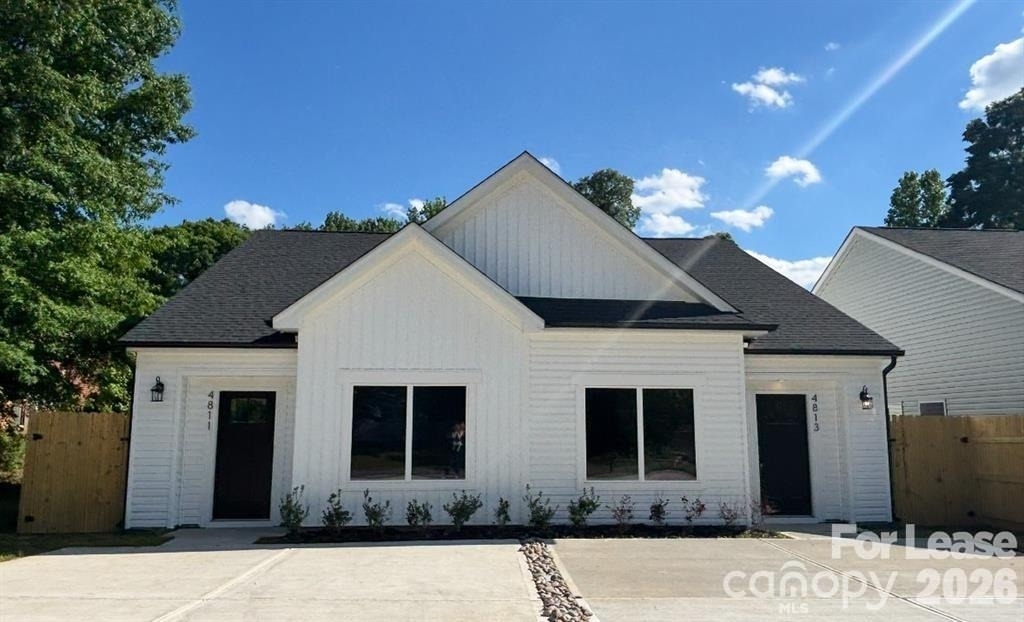 4811 Victoria Avenue - Photo 0