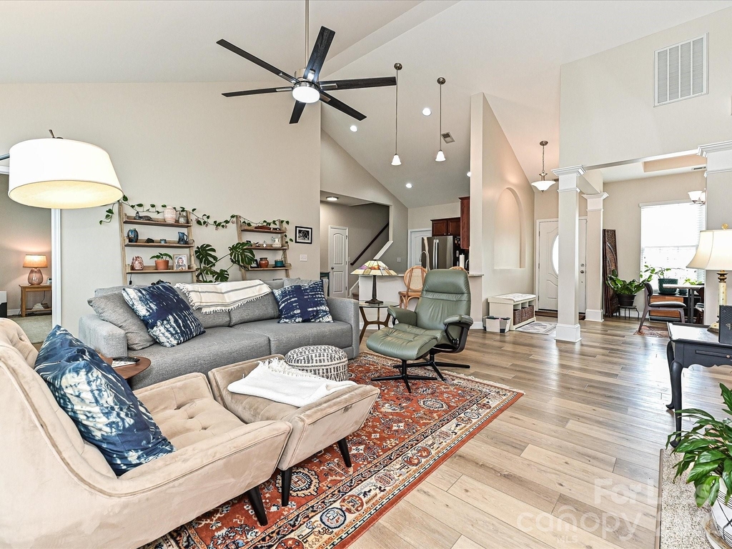 17405 Caldwell Track Drive - Photo 9