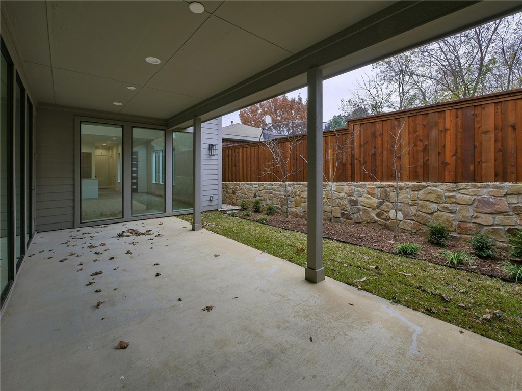 2326 Vagas Avenue - Photo 13