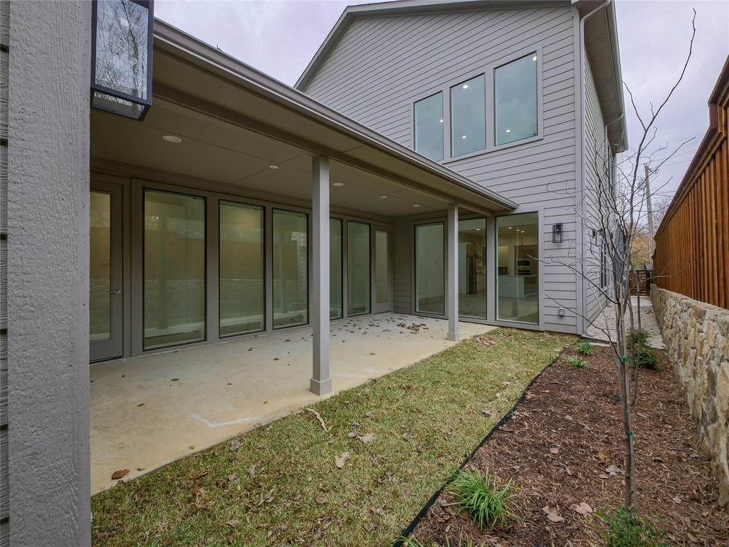 2326 Vagas Avenue - Photo 14