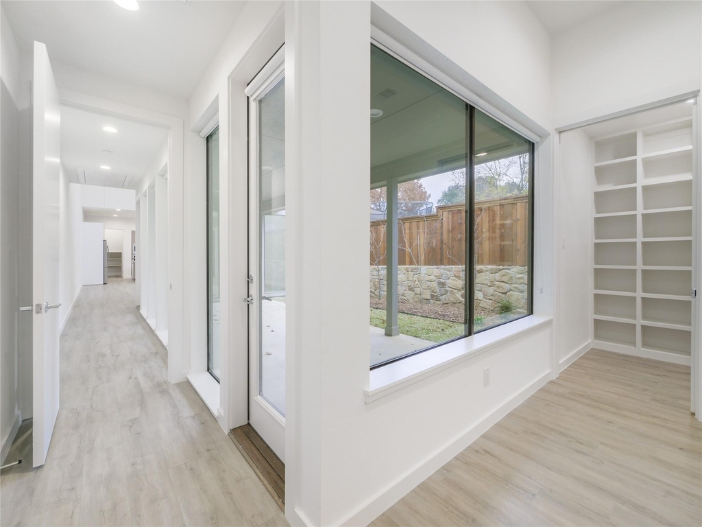 2326 Vagas Avenue - Photo 7