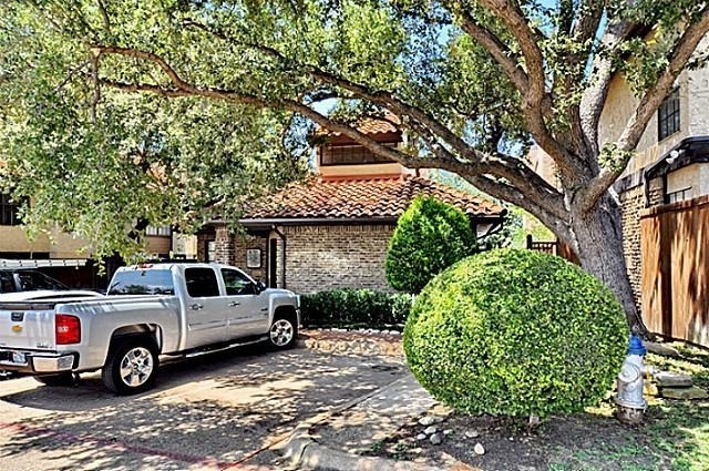 5630 Spring Valley Road - Photo 10