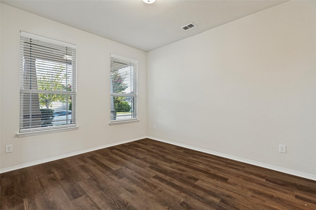 1108 Black Cherry Drive - Photo 4