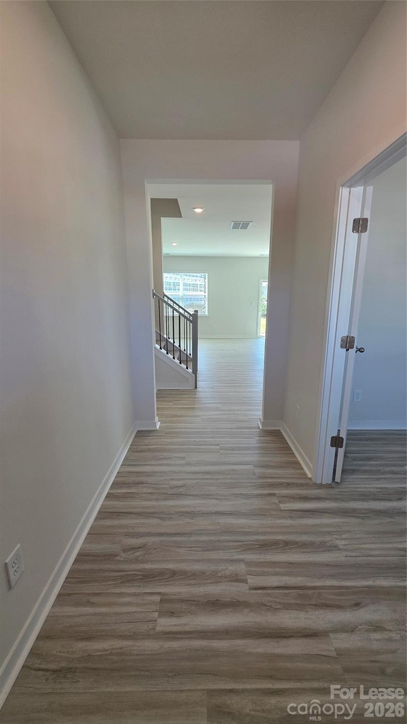 514 Blackpool Court - Photo 2