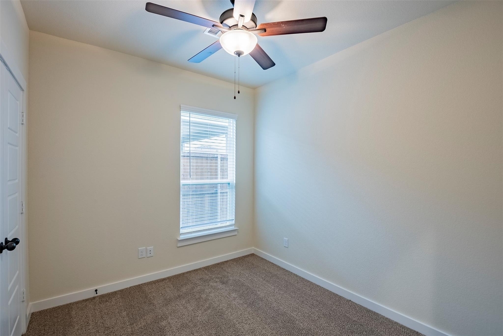 709 Blackland Drive - Photo 14