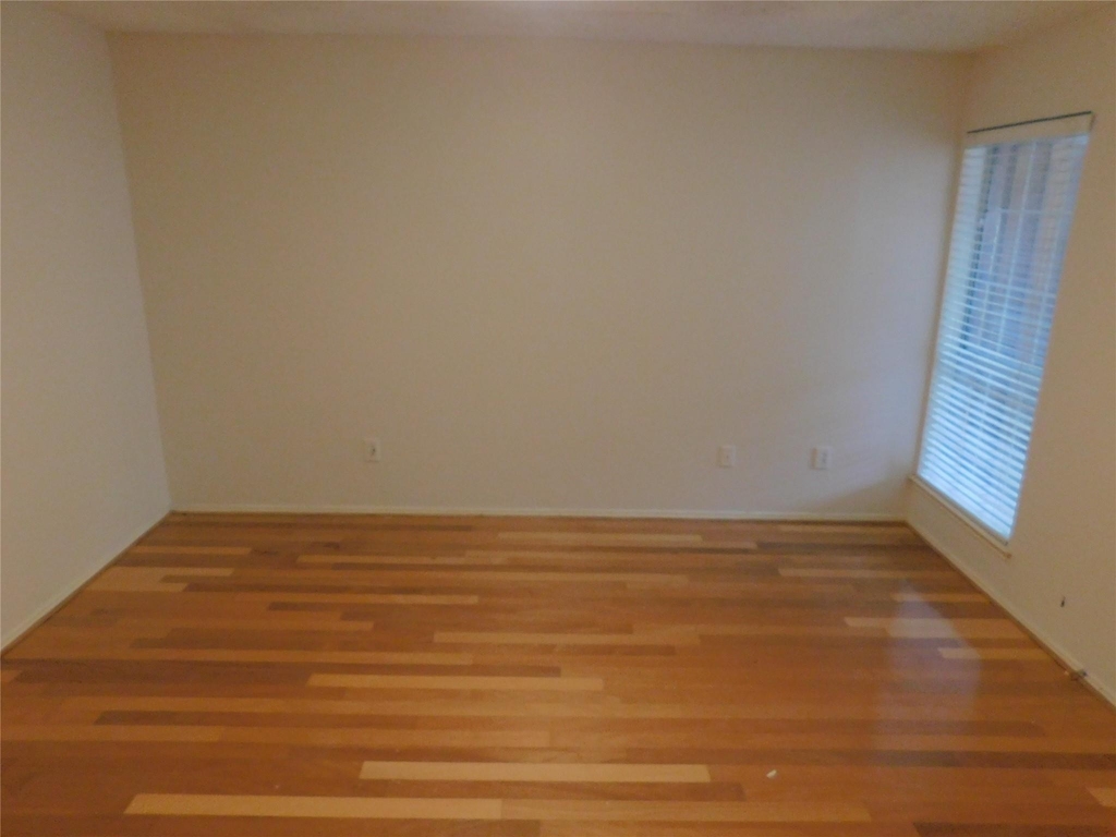 2715 Alden Avenue - Photo 11