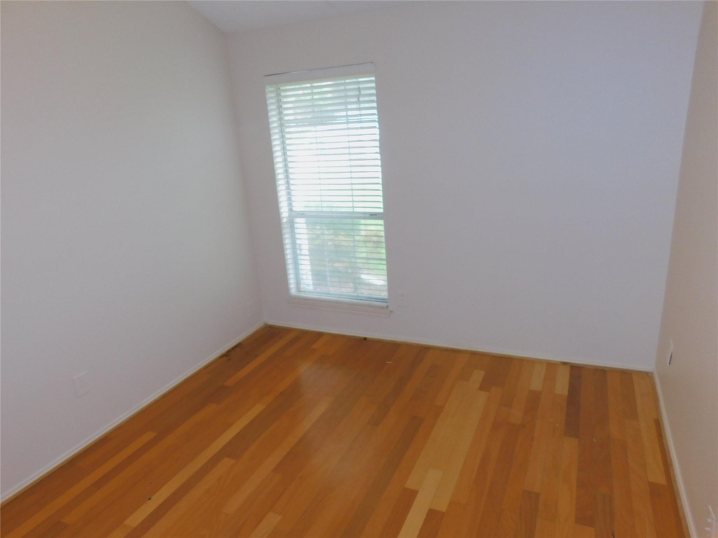 2715 Alden Avenue - Photo 19