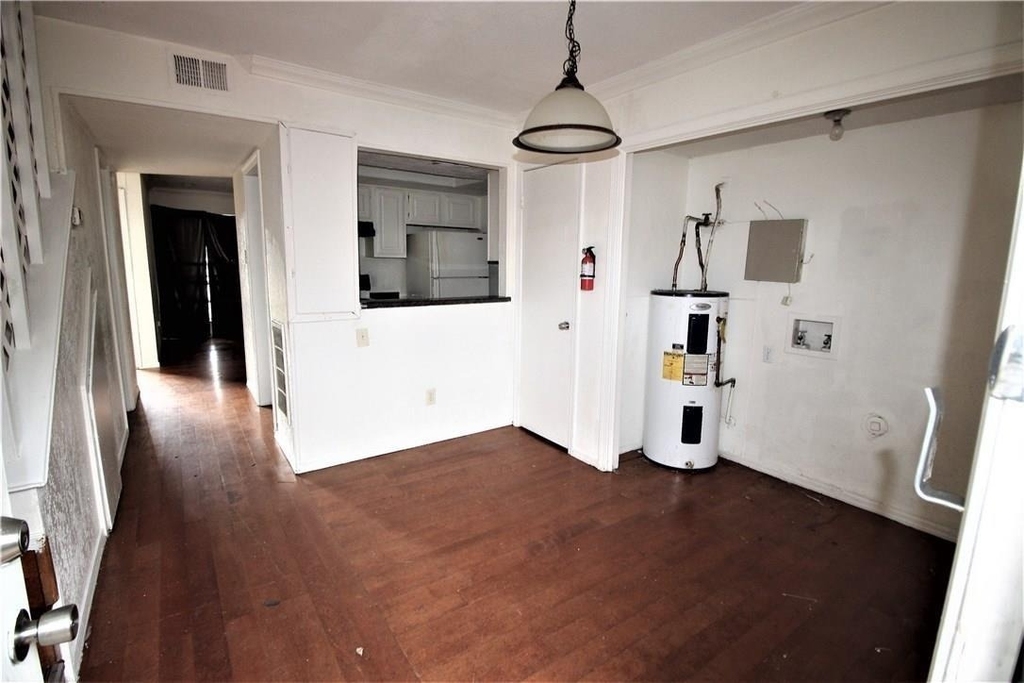8003 Rothington Road - Photo 2