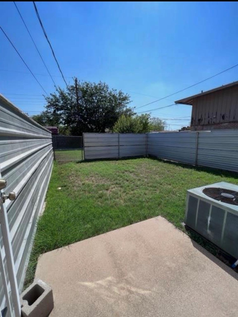 2415 Church Street - Photo 29