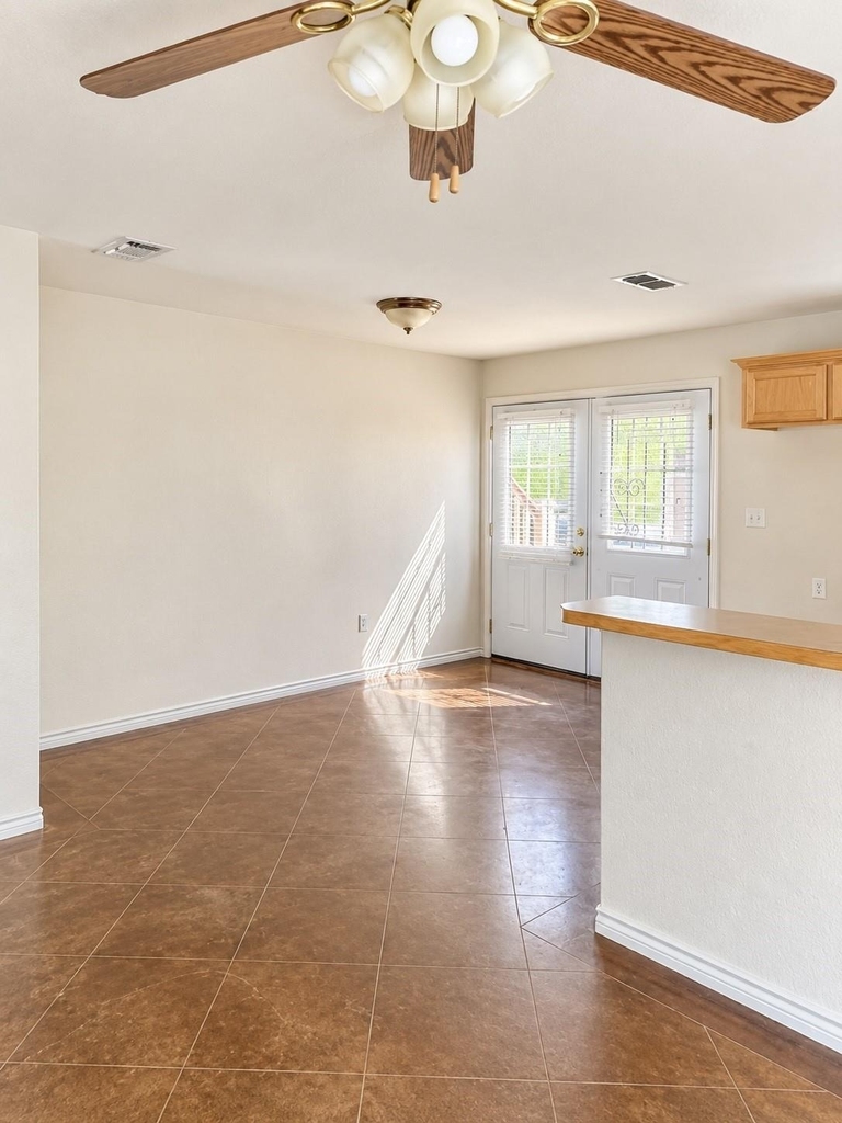 2415 Church Street - Photo 3