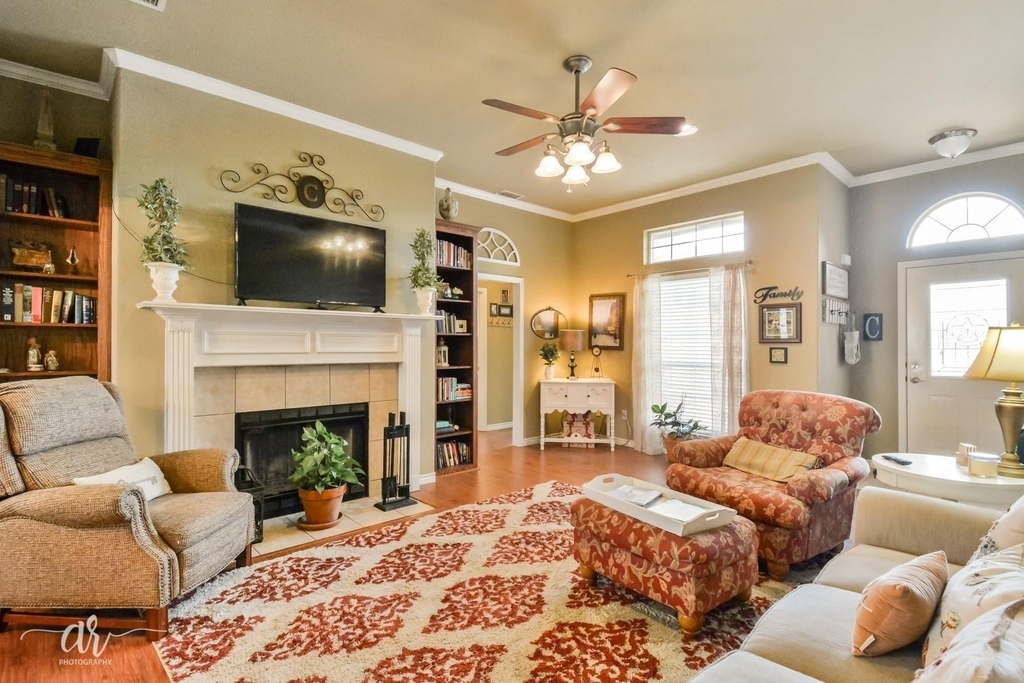 3234 Valley Forge Road - Photo 3