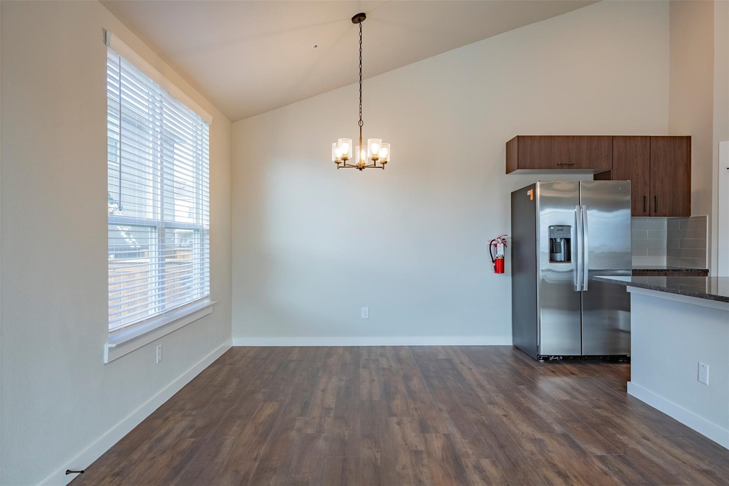609 Wheatfield Drive - Photo 3