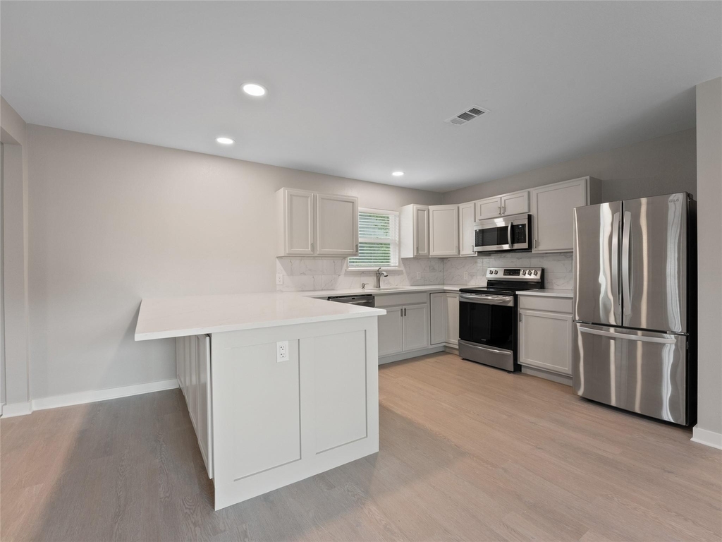 421 S Interurban Street - Photo 12