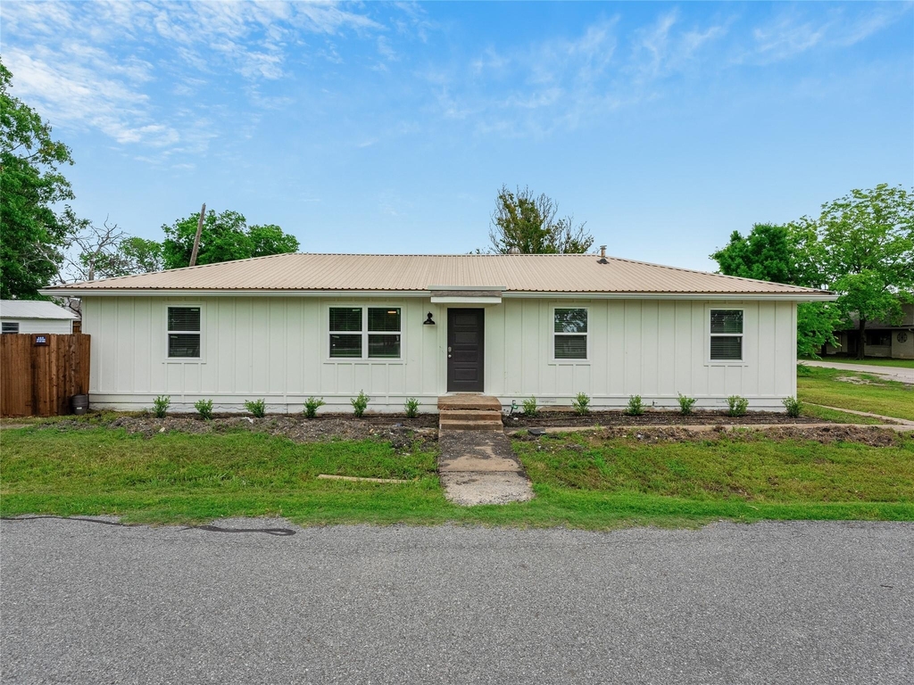 421 S Interurban Street - Photo 6