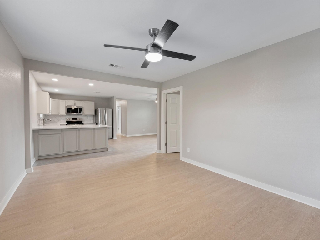 421 S Interurban Street - Photo 15