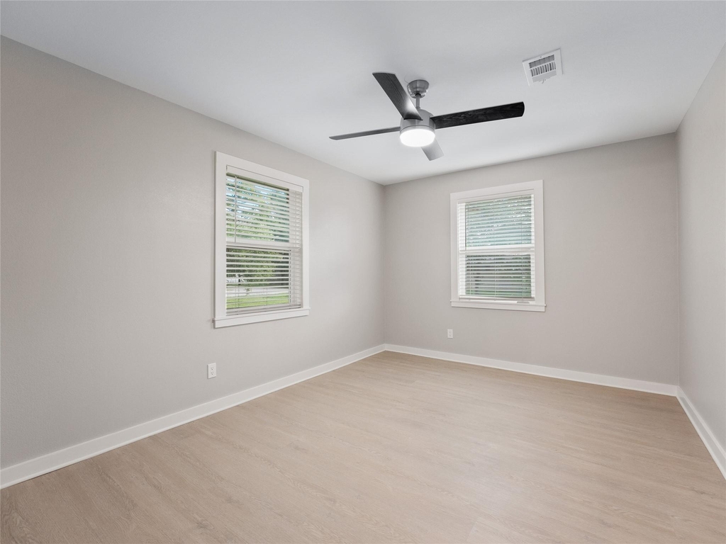 421 S Interurban Street - Photo 23