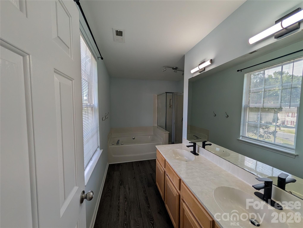 11141 Carver Pond Road - Photo 19