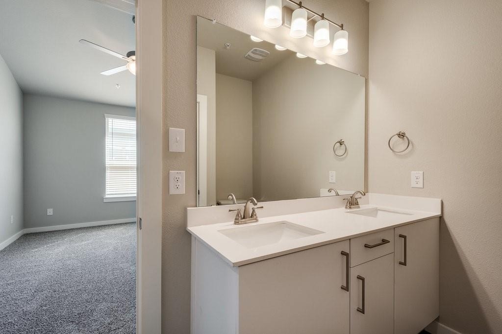 604 Fallow Drive - Photo 1