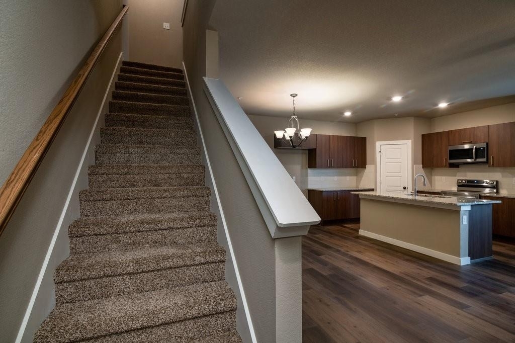613 Wheatfield Drive - Photo 10