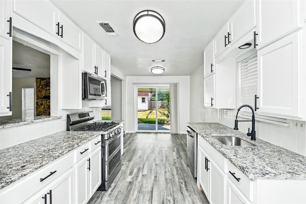 308 Hickorywood Street - Photo 6