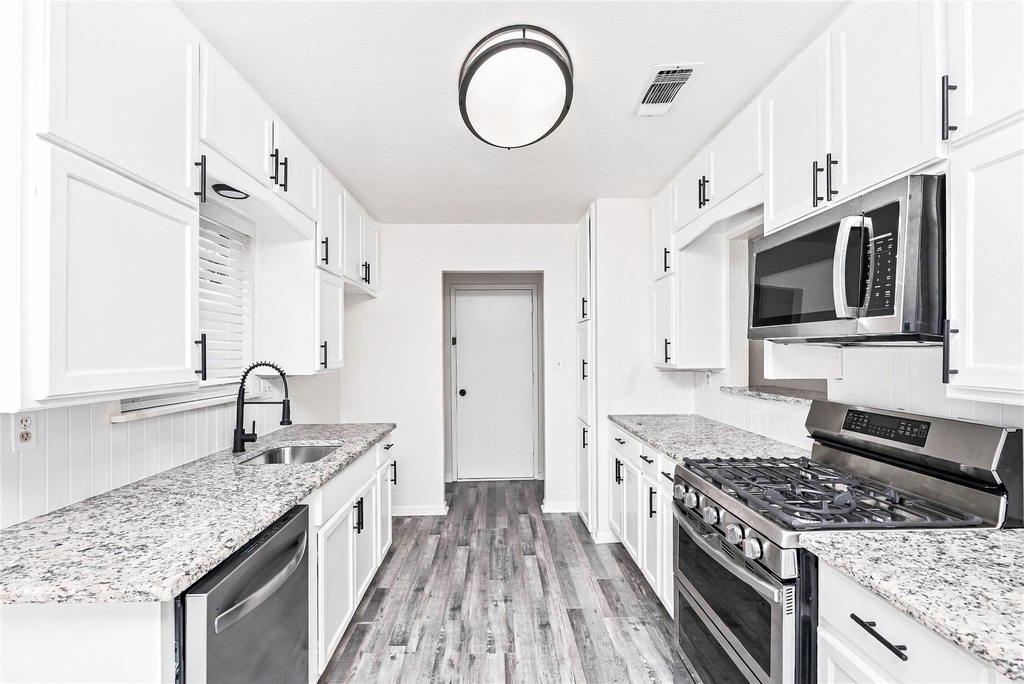 308 Hickorywood Street - Photo 5