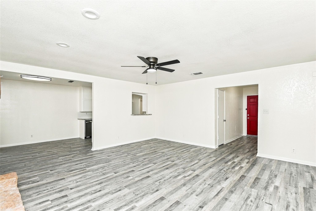 308 Hickorywood Street - Photo 2