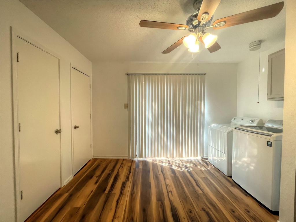 1034 Mckinley Street - Photo 8