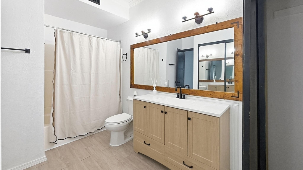 1700 Amelia Court - Photo 21