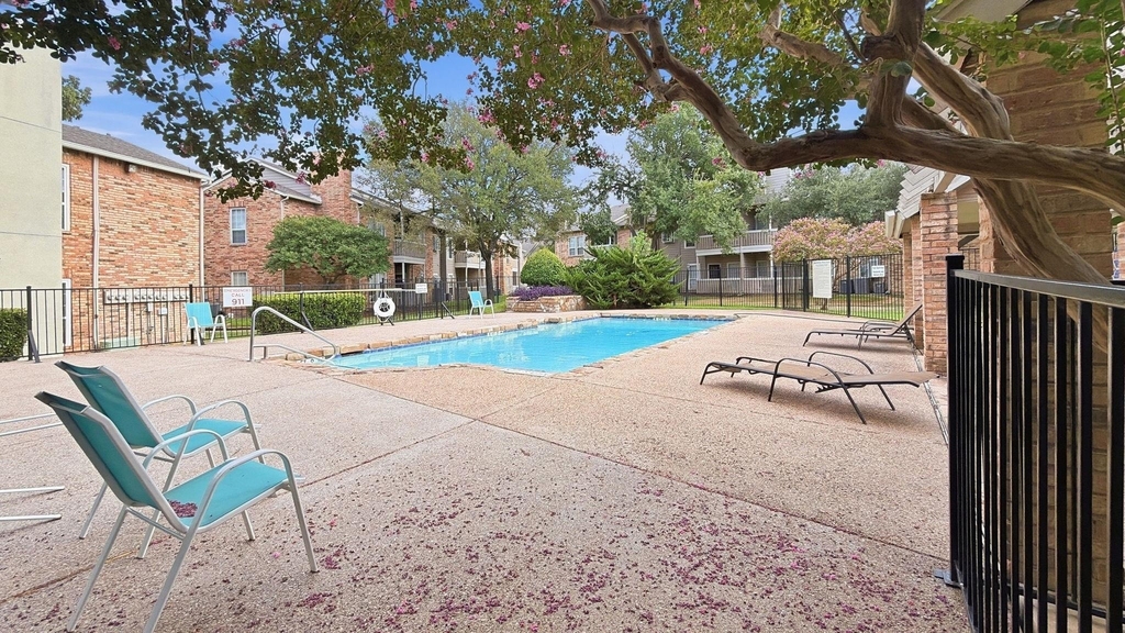 1700 Amelia Court - Photo 29