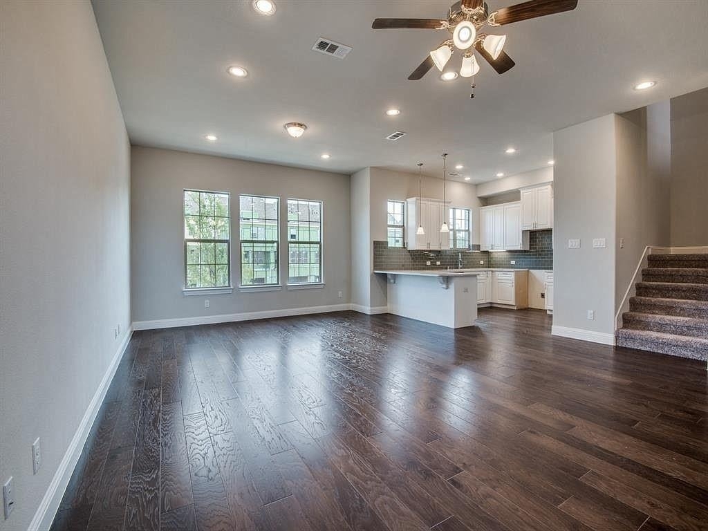 2429 Merriweather Lane - Photo 3