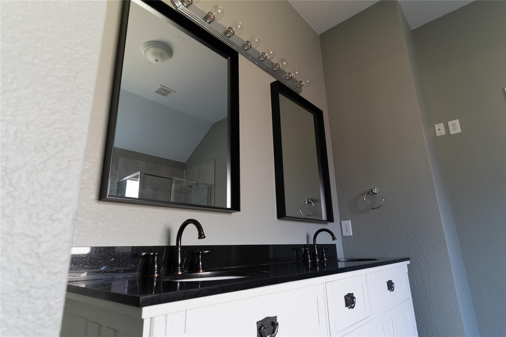 830 Brittany Way - Photo 12